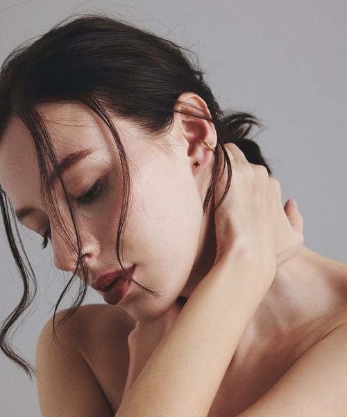 9ban（キューバン）の「【9ban】キューバン/Cross pierce（ピアス（両耳用）・レディース・ゴールド・FREE）」の5枚目の写真