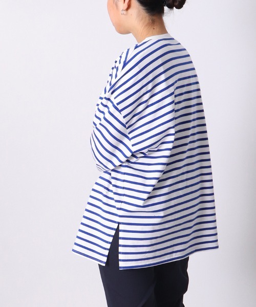 sara&cake（サラアンドケイク）の「キーネックサイドスリットオーバーサイズボーダーロングスリーブカットソー（Tシャツ/カットソー・レディース・ブラック/ブルー/オレンジ・FREE）」の17枚目の写真