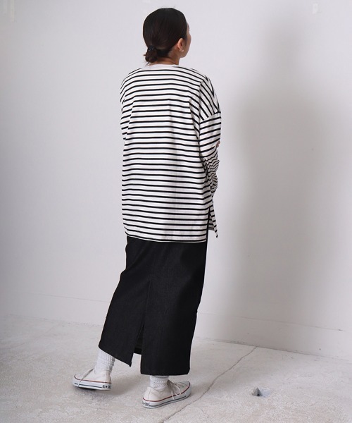 sara&cake（サラアンドケイク）の「キーネックサイドスリットオーバーサイズボーダーロングスリーブカットソー（Tシャツ/カットソー・レディース・ブラック/ブルー/オレンジ・FREE）」の9枚目の写真