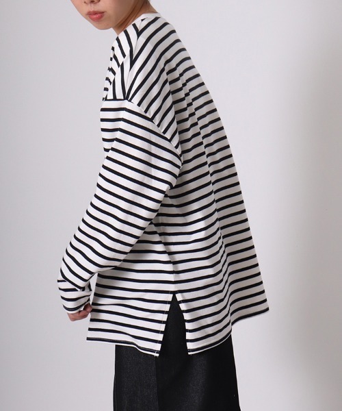 sara&cake（サラアンドケイク）の「キーネックサイドスリットオーバーサイズボーダーロングスリーブカットソー（Tシャツ/カットソー・レディース・ブラック/ブルー/オレンジ・FREE）」の15枚目の写真