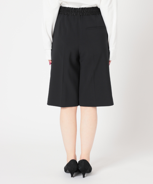 journal standard L'essage(ジャーナルスタンダードレサージュ)の「ミストトロショートパンツ◆(その他パンツ・レディース・ブラック/チャコールグレー・38/36)」の22枚目の写真