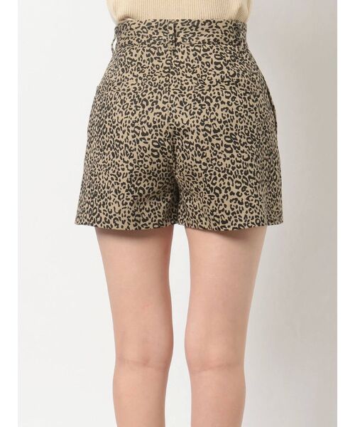 EVRIS（エヴリス）の「ベーシックピンタックショートパンツ（その他パンツ・レディース・ブラック/その他1・SMALL/MEDIUM）」の12枚目の写真