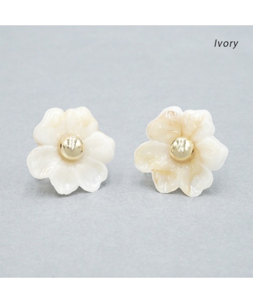 flower（フラワー）の「ピュアブルームイヤリング（イヤリング・レディース・アイボリー/ピンク・FREE）」の4枚目の写真