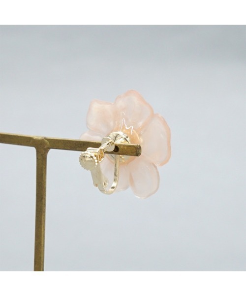 flower（フラワー）の「ピュアブルームイヤリング（イヤリング・レディース・アイボリー/ピンク・FREE）」の7枚目の写真