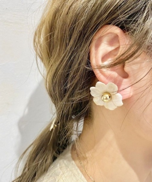flower（フラワー）の「ピュアブルームイヤリング（イヤリング・レディース・アイボリー/ピンク・FREE）」の18枚目の写真
