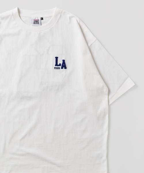 VISION STREET WEAR(ヴィジョンストリートウェア)の「【VISION STREET WEAR】ビッグシルエット 刺繍半袖Tシャツ / リブラインクルーネックTシャツ(Tシャツ/カットソー・メンズ・ブルー系1/ワイン/グリーン系1/ホワイト系2/グレー系1/グレー系2/グリーン系2/ネイビー/ホワイト系1・LARGE/X-LARGE/MEDIUM)」の2枚目の写真