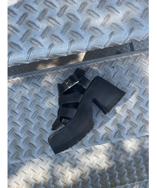 FIG&VIPER(フィグアンドバイパー)の「シャークソールグルカサンダル(サンダル・レディース・ブラック・SMALL/MEDIUM/LARGE)」の8枚目の写真