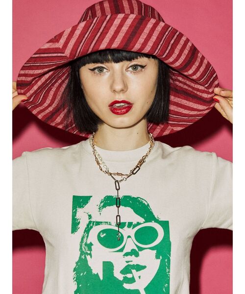 jouetie（ジュエティ）の「グランジプリントフィット Tシャツ（Tシャツ/カットソー・レディース・ブラック/ブルー/アイボリー・MEDIUM）」の5枚目の写真