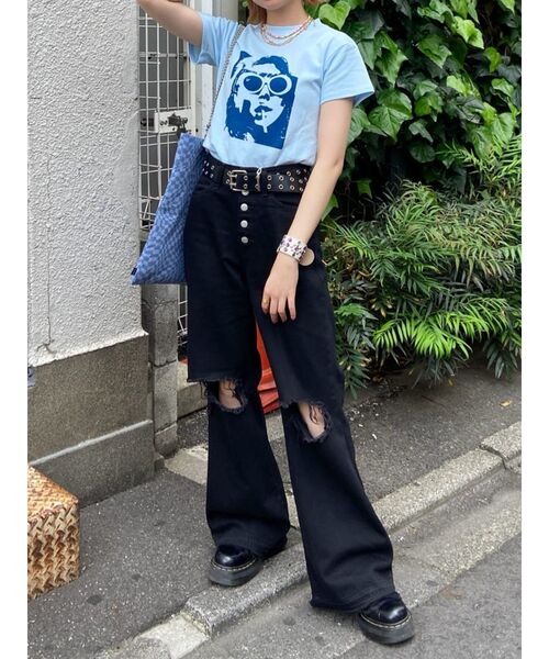 jouetie（ジュエティ）の「グランジプリントフィット Tシャツ（Tシャツ/カットソー・レディース・ブラック/ブルー/アイボリー・MEDIUM）」の21枚目の写真