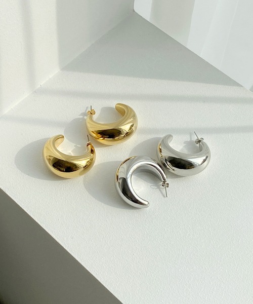 MIELI INVARIANT（ミエリインヴァリアント）の「Round Wide Form Pierce（ピアス（両耳用）・レディース・シルバー/ゴールド・FREE）」の22枚目の写真