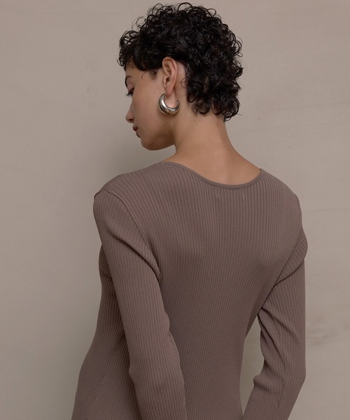 MIELI INVARIANT（ミエリインヴァリアント）の「Round Wide Form Pierce（ピアス（両耳用）・レディース・シルバー/ゴールド・FREE）」の21枚目の写真