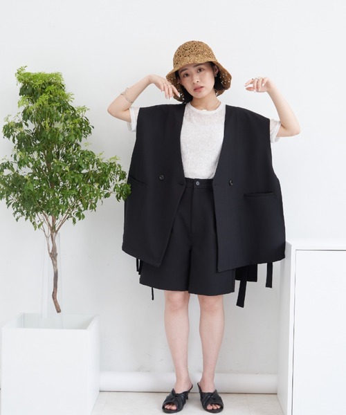 VANNIE U（ヴァニーユー）の「タックショートパンツ/セットアップ着用可能商品（その他パンツ・レディース・ブラック/アイボリー・FREE）」の7枚目の写真