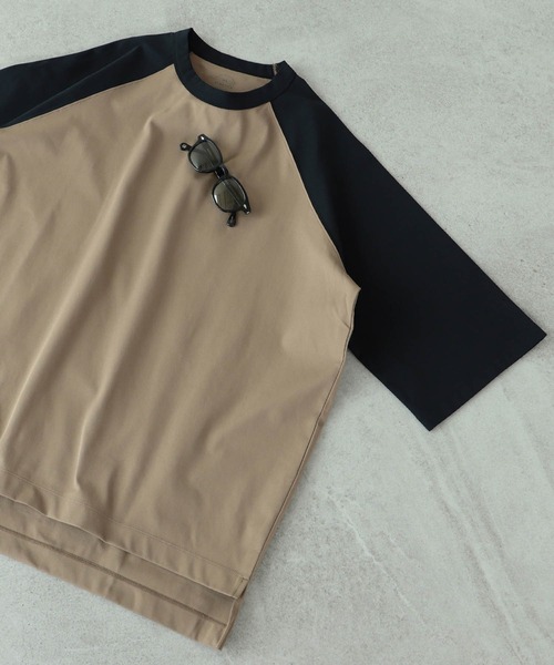 BEAMS LIGHTS（ビームスライツ）の「BEAMS LIGHTS / ハイパーヘリックス ベースボール Tシャツ（Tシャツ/カットソー・メンズ・ブラック/カーキ・SMALL/MEDIUM/LARGE）」の2枚目の写真