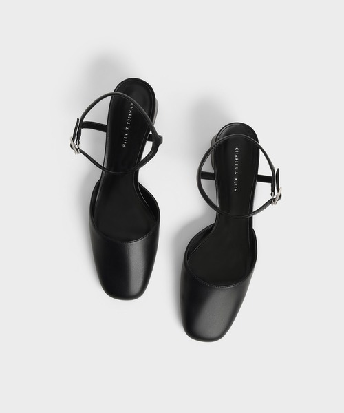 CHARLES & KEITH(チャールズ & キース)の「ラウンドトウ アンクルストラップパンプス / Round Toe Ankle-Strap Pumps(パンプス・レディース・ブラック/クリーム・22.5cm/23cm/23.5cm/24.5cm/25cm/25.5cm/22cm)」の14枚目の写真