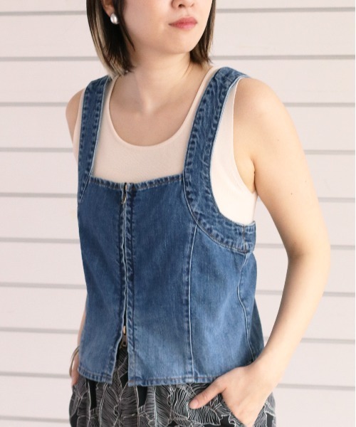 cepo（セポ）の「デニムビスチェ　セットアップ可能（ベスト・レディース・オフホワイト/ブルー系2/ブルー系3・M）」の2枚目の写真