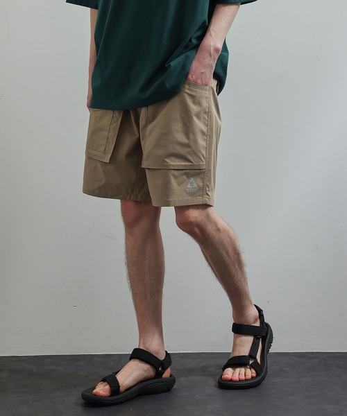 JUNRED(ジュンレッド)の「GERRYミリタリーショートパンツ(カーゴパンツ・メンズ・ベージュ/ブラック/カーキ・M/L)」の6枚目の写真