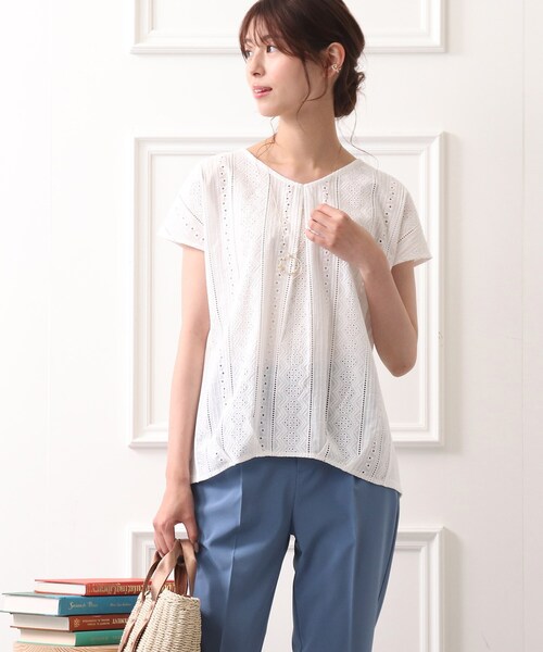 DRESKIP（ドレスキップ）の「◆フロント刺繍レースプルオーバー（Tシャツ/カットソー・レディース・ライトブルー/ブラック/オフホワイト/ライトオレンジ系・02/03/04）」の2枚目の写真