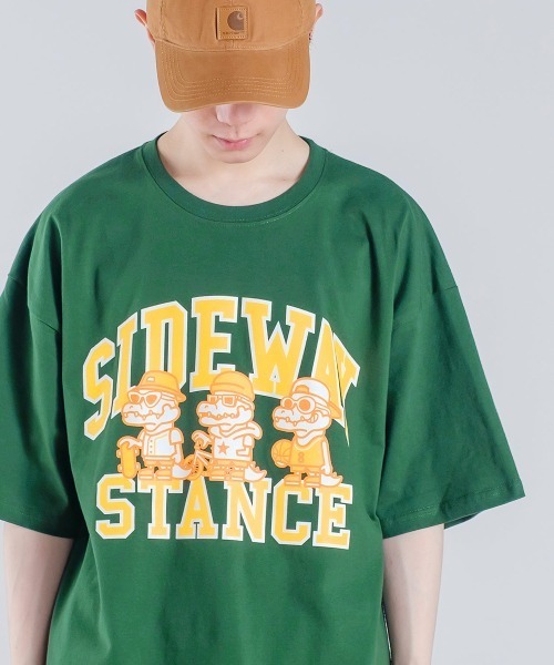 SIDEWAY STANCE（サイドウェイスタンス）の「【SIDEWAY STANCE】オリジナルグラフィティ プリント 半袖Tシャツ（Tシャツ/カットソー・メンズ・グリーン/グレー系その他5/イエロー系その他/ホワイト系その他3/ホワイト系その他2/グレー系その他2/ホワイト系その他/ホワイト系その他4/イエロー系その他2/グレー系その他4/グレー/グレー系その他3/ピンク/ピンク系その他/イエロー/グリーン系その他2/ブラック系その他4/ブラック系その他/ベージュ/ブラック系その他2/グレー系その他/ブルー/グリーン系その他4/グリーン系その他3/ブラック/ブルー系その他/ホワイト/グリーン系その他/ブラック系その他3/ブラック系その他5/グリーン系その他5/グレー系その他6/ブルー系その他2/イエロー系その他3/ホワイト系その他5・LARGE/X-LARGE/MEDIUM）」の22枚目の写真
