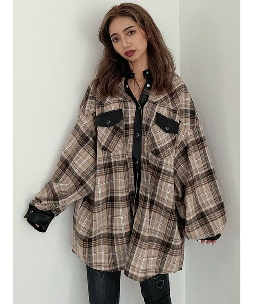 GYDA（ジェイダ）の「フェイクレザードッキングCHECKシャツ（シャツ/ブラウス・レディース・ベージュ/グレー・FREE）」の9枚目の写真