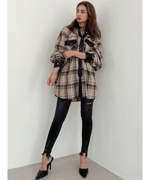 GYDA（ジェイダ）の「フェイクレザードッキングCHECKシャツ（シャツ/ブラウス・レディース・ベージュ/グレー・FREE）」の5枚目の写真