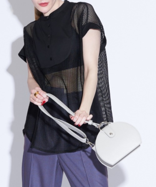 Solace（ソレイス）の「メッシュ切替ノースリブラウス（シャツ/ブラウス・レディース・ブラック/ナチュラル・FREE）」の6枚目の写真