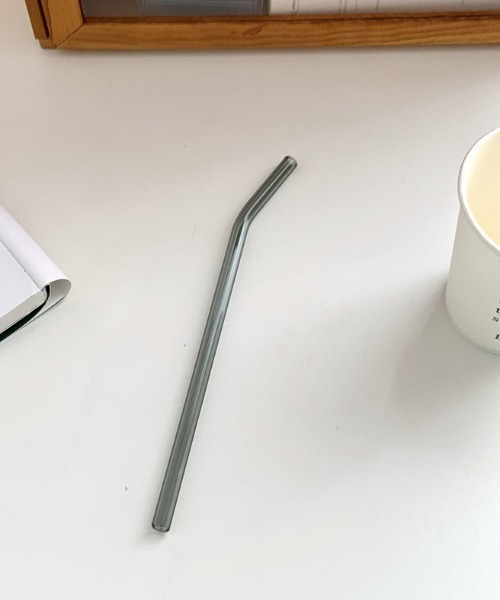 Made in I（メイドインアイ）の「カラーガラスストロー（カトラリー・レディース・グレー/ピンク/ブラウン/ダークグリーン/グリーン/クリア・FREE）」の2枚目の写真