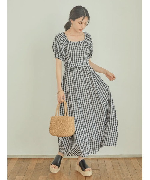 ACYM(アシーム)の「Puff sleeve lady ワンピース(ワンピース・レディース・ホワイト/ブラック/ブラックミックス・FREE)」の5枚目の写真