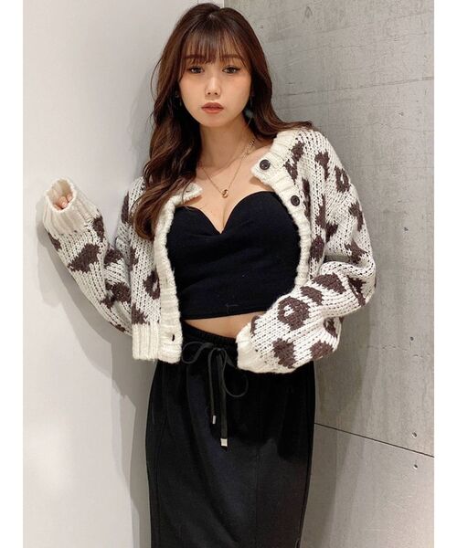 GYDA（ジェイダ）の「LEOPARD PATTERNショートニットカーディガン（カーディガン/ボレロ・レディース・オフホワイト/ベージュ・FREE）」の6枚目の写真