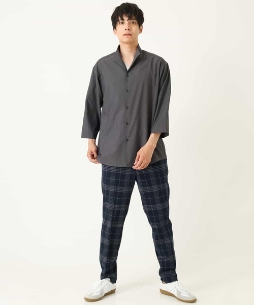 a.v.v（アーヴェヴェ）の「8分袖スタンドカラーシャツ（シャツ/ブラウス・メンズ・チャコールグレー/ライトブラウン・46/48/50）」の3枚目の写真