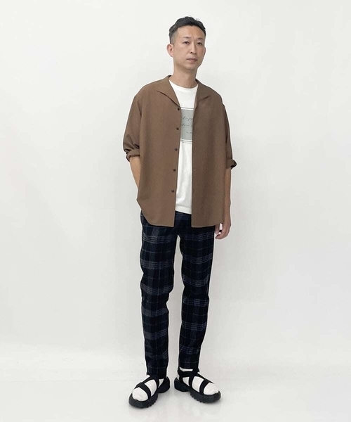 a.v.v（アーヴェヴェ）の「8分袖スタンドカラーシャツ（シャツ/ブラウス・メンズ・チャコールグレー/ライトブラウン・46/48/50）」の16枚目の写真