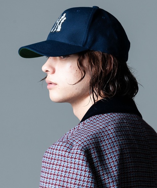 glamb(グラム)の「Cloudy NY Cap / クラウディニューヨークキャップ(キャップ・メンズ・ブラウン/ブラック/ネイビー・FREE)」の18枚目の写真