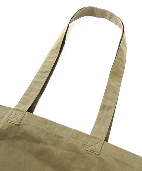 MHL.（エムエイチエル）の「PROOFED CANVAS（トートバッグ・レディース・オリーブ/ネイビー系1・FREE）」の7枚目の写真