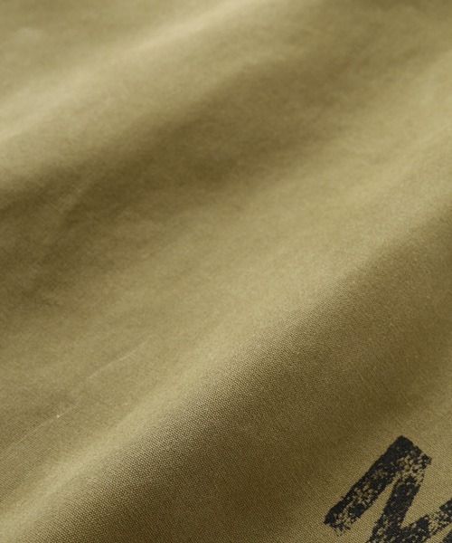 MHL.（エムエイチエル）の「PROOFED CANVAS（トートバッグ・レディース・オリーブ/ネイビー系1・FREE）」の8枚目の写真