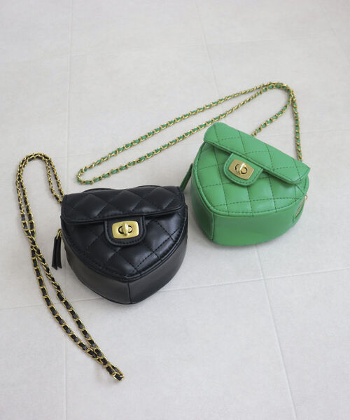 onulsoha（オヌルソハ）の「キルトハートチェーンポシェット（ショルダーバッグ・レディース・ブラック/グリーン・FREE）」の13枚目の写真