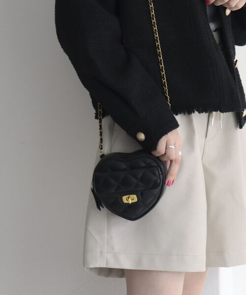 onulsoha（オヌルソハ）の「キルトハートチェーンポシェット（ショルダーバッグ・レディース・ブラック/グリーン・FREE）」の16枚目の写真