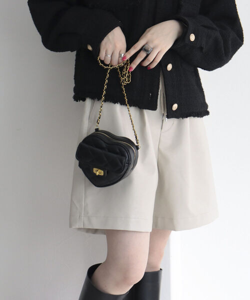 onulsoha（オヌルソハ）の「キルトハートチェーンポシェット（ショルダーバッグ・レディース・ブラック/グリーン・FREE）」の7枚目の写真