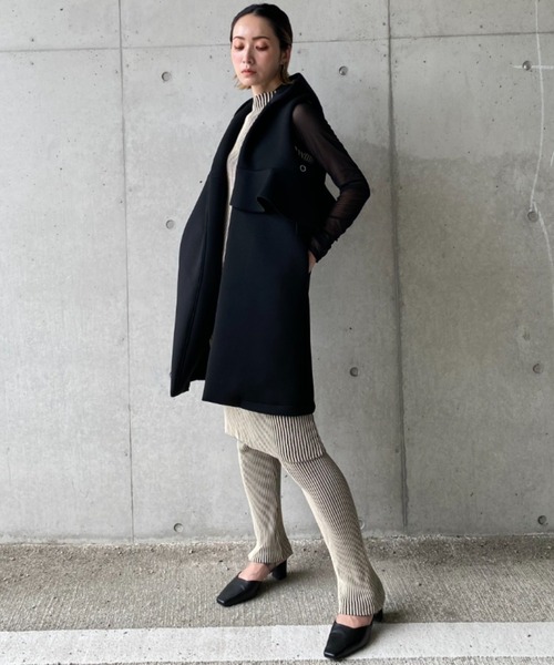 deux amour（ドゥーザムール）の「ボンディングアシメフリルロングベスト（ベスト・レディース・ブラック/グレー・MEDIUM）」の17枚目の写真