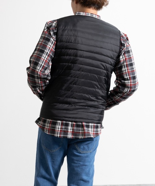 NYLAUS(ナイラス)の「Vネック インナーライトダウンベスト(ダウンベスト・メンズ・ブラック/ネイビー/カーキ/キャメル/チャコール/ボルドー/グレー・LL/M/L/S)」の14枚目の写真