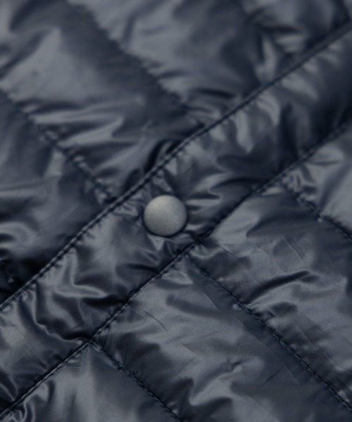 NYLAUS(ナイラス)の「Vネック インナーライトダウンベスト(ダウンベスト・メンズ・ブラック/ネイビー/カーキ/キャメル/チャコール/ボルドー/グレー・LL/M/L/S)」の22枚目の写真