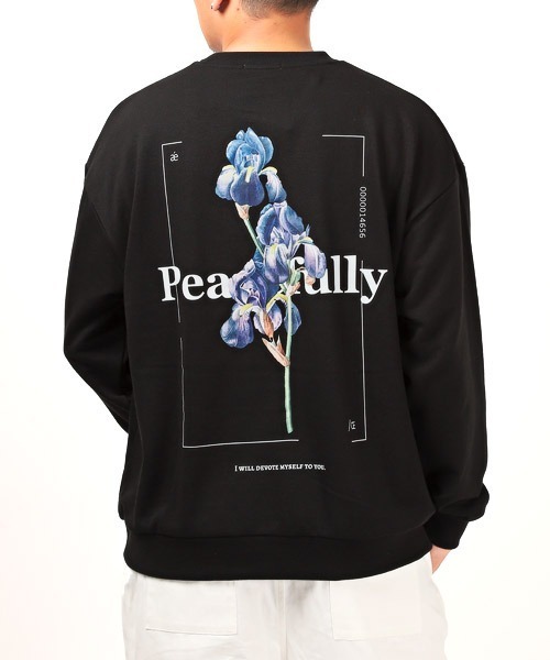 LUXSTYLE（ラグスタイル）の「フラワープリントトレーナー（スウェット・メンズ・ホワイト/ブラック・M/L）」の2枚目の写真