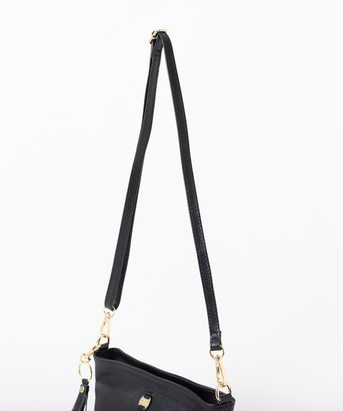 soeur(スール)の「SOEUR/レザー台形ショルダーBAG(ショルダーバッグ・レディース・グレー/パープル/ブラック・フリー)」の18枚目の写真