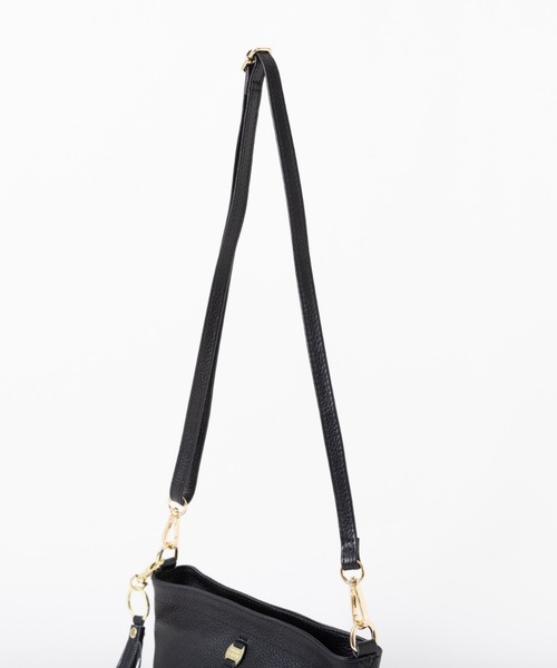 soeur(スール)の「SOEUR/レザー台形ショルダーBAG(ショルダーバッグ・レディース・グレー/パープル/ブラック・フリー)」の6枚目の写真