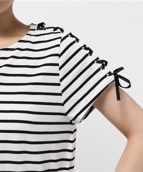 WEGO（ウィゴー）の「WEGO/レースアップTシャツ（Tシャツ/カットソー・レディース・オフホワイト/ホワイト系その他/ブラック/ブルー系その他/カーキ・FREE）」の15枚目の写真