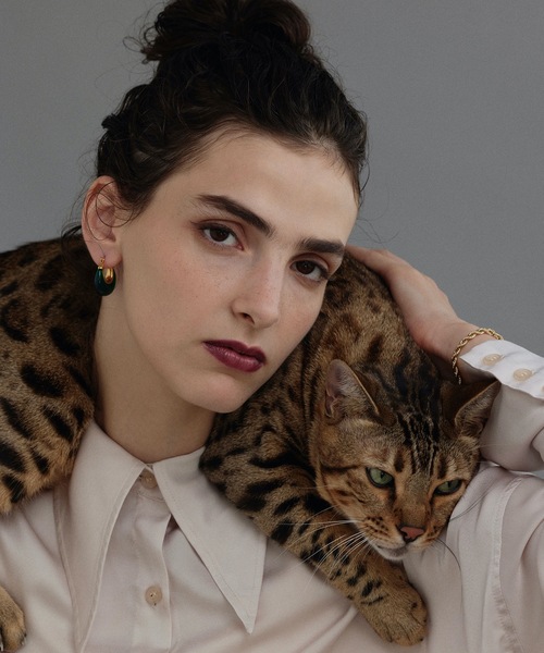 CENE（セネ）の「【CENE】セネ/カラースモールフープピアス（ピアス（両耳用）・レディース・ホワイト/グリーン/クリア・FREE）」の13枚目の写真