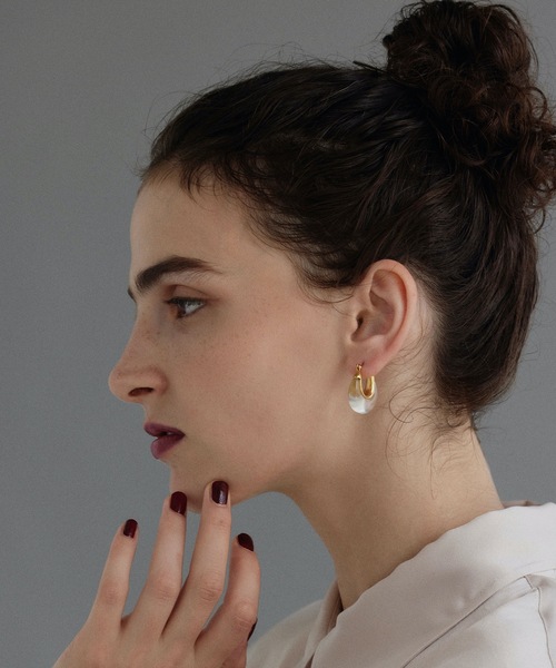 CENE（セネ）の「【CENE】セネ/カラースモールフープピアス（ピアス（両耳用）・レディース・ホワイト/グリーン/クリア・FREE）」の17枚目の写真