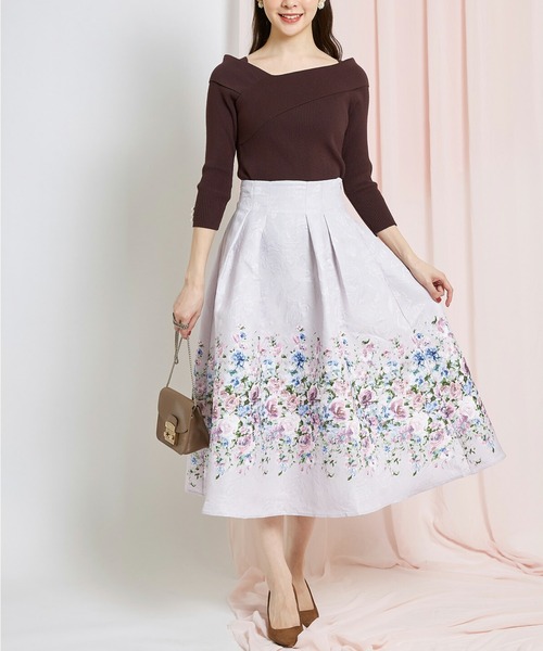 tocco closet(トッコ クローゼット)の「フラワープリント×ローズジャガードタックフレアスカート(スカート・レディース・ピンク/ブルー・M)」の9枚目の写真