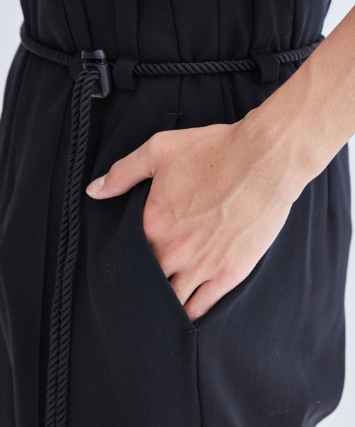 ETHOSENS(エトセンス)の「Pin tuck slacks(スラックス・メンズ・モカ/ブラック・1/2)」の8枚目の写真