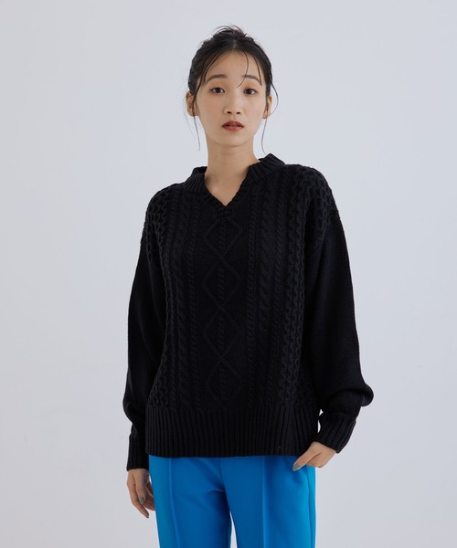 Jayro(ジャイロ)の「キーネックケーブルプルオーバー(ニット/セーター・レディース・ブラック/パープル/グリーン/ブルー・M)」の2枚目の写真