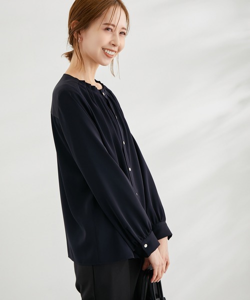 ROPE' PICNIC(ロペピクニック)の「白からの解放!多機能ブラウス/金釦タックブラウス(シャツ/ブラウス・レディース・ホワイト/ネイビー/サックスブルー・38)」の20枚目の写真