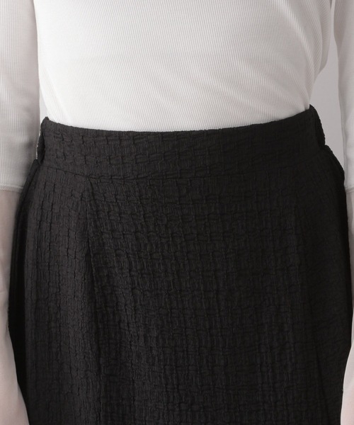 LOWRYS FARM(ローリーズファーム)の「フクレジャガードカットフレアスカート 185889(スカート・レディース・ブラック/アイボリー/グリーン/イエロー・FREE)」の15枚目の写真